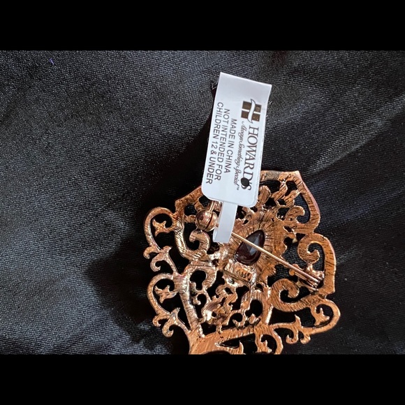 Beautiful Brooch by Howard’s Love in spades - Picture 6 of 10
